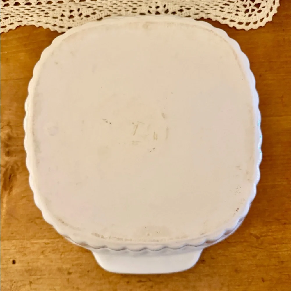 Vintage CorningWare casserole dish